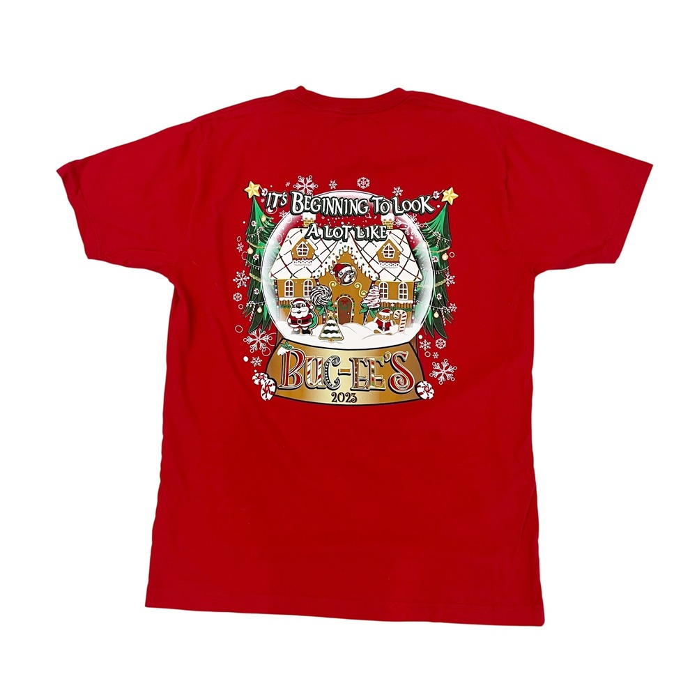 Bucees 2023 Christmas Snow Globe Gingerbread House Red Graphic Tee Unisex MEDIUM